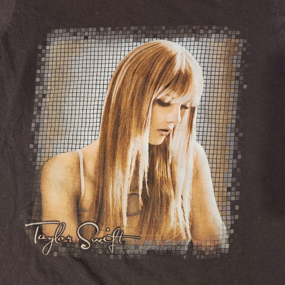 Taylor Swift Speak Now 2011 T-shirt